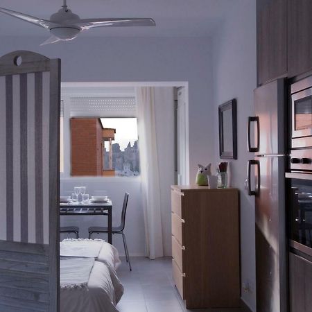 Apartamento Malagueta Beach 10 Malaga Exterior photo