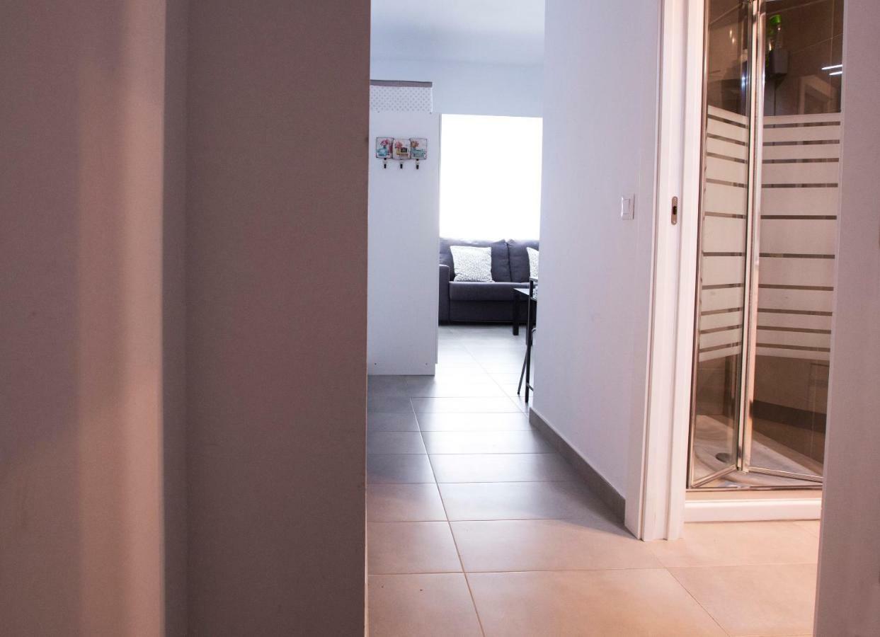 Apartamento Malagueta Beach 10 Malaga Exterior photo