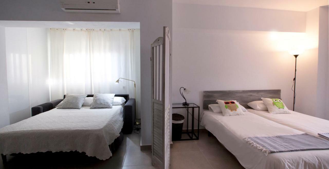 Apartamento Malagueta Beach 10 Malaga Exterior photo